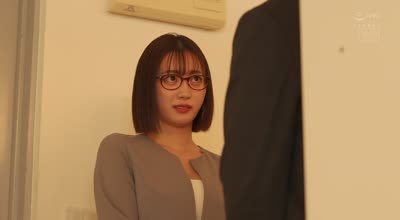 HMN-687只有我知道的夜晚的另一面-美谷朱里